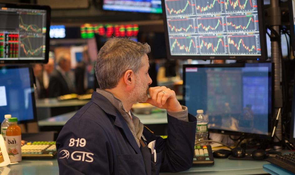 Wall Street steigt nach Nvidia-Ergebnissen. Gericht hebt Trumps Zölle auf