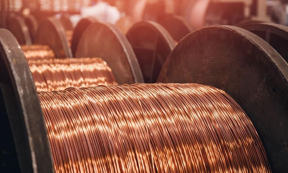 O cobre está ficando mais barato em Londres. A razão para o corte da classificação de crédito dos EUA
