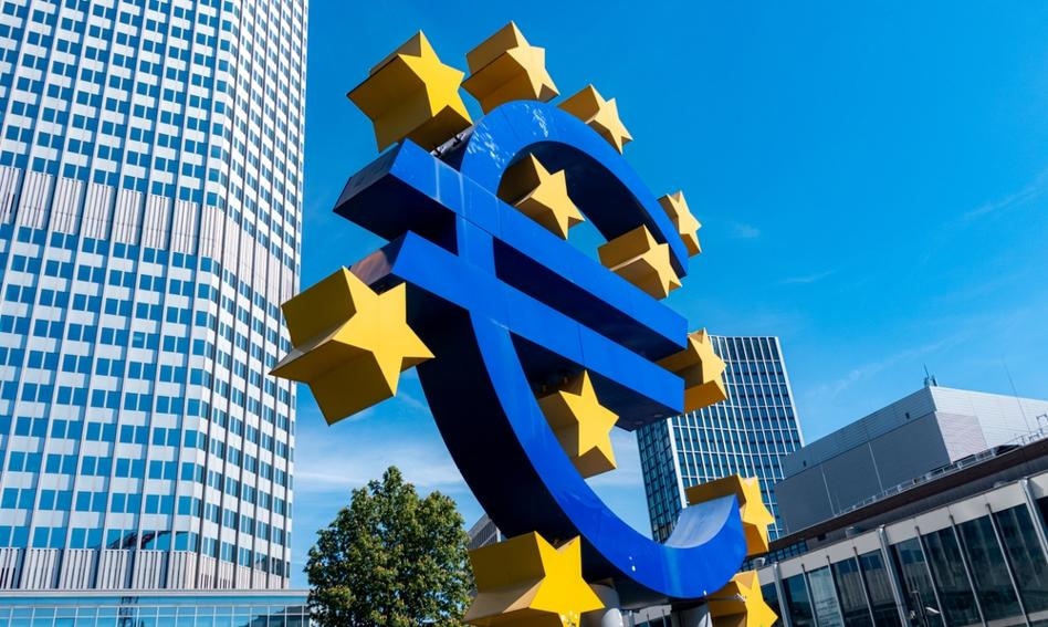 Nawrocki dice no al euro. Kuczyński: La economía no está preparada de todas formas.