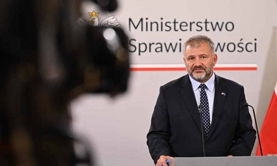 O divórcio entre o ministro e o procurador terá que esperar