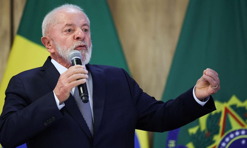 Presidente do Brasil anuncia 'reaproximação estratégica' com a China