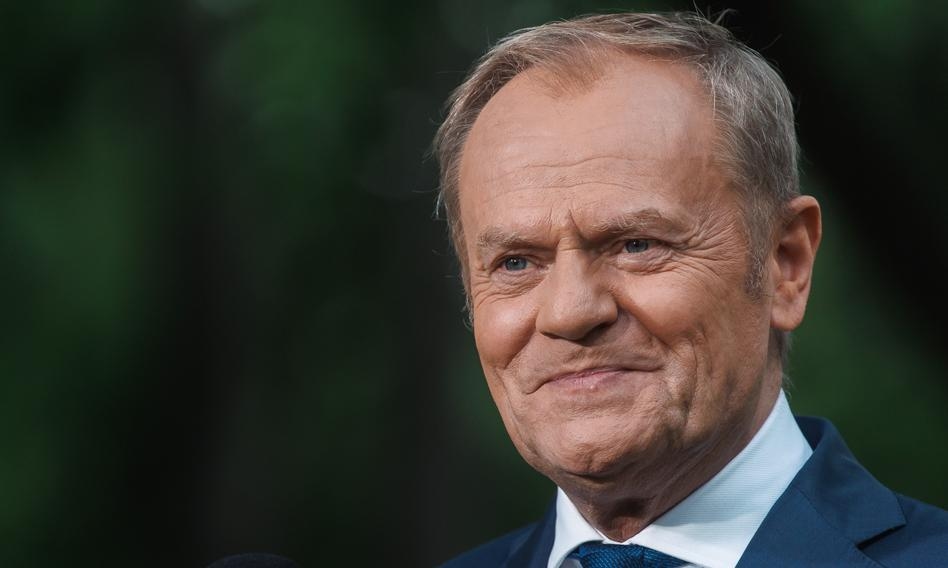 De premier voert regeringsdiscipline in. "Als het ons te binnen schiet om ertegen te stemmen, nemen we afscheid."