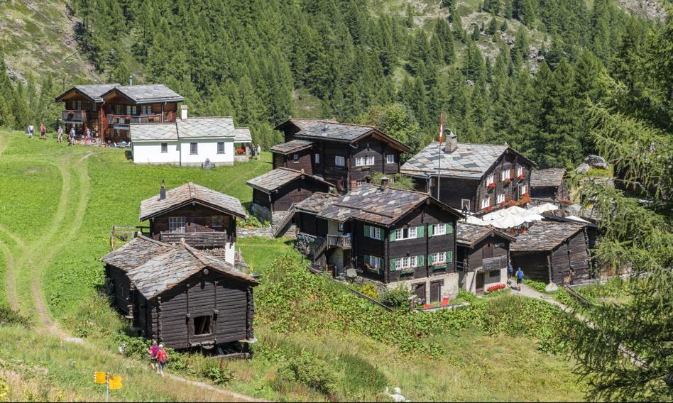"É um desastre completo." Blatten arrasado por avalanche alpina
