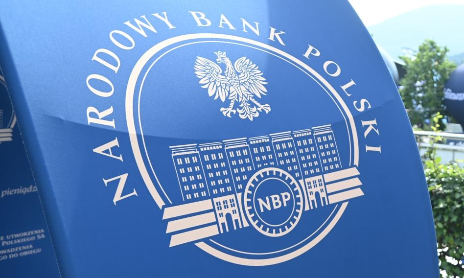 The Monetary Policy Council has lowered interest rates. This is the second quarter of the autumn period.