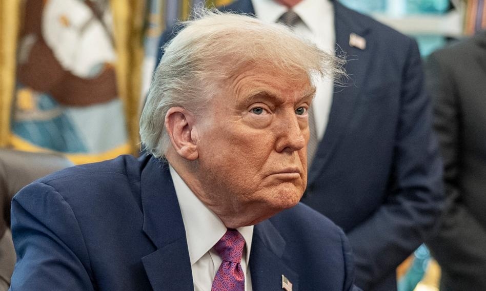 Il nome di Trump è nel fascicolo di Epstein. "È stato avvisato"