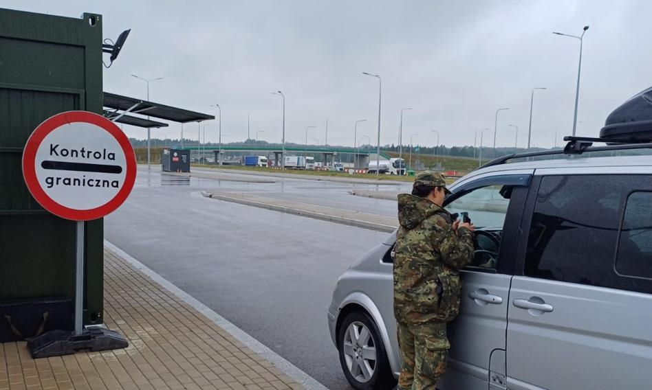 Tak Polacy oceniają powrót kontroli na granicach. Nowy sondaż