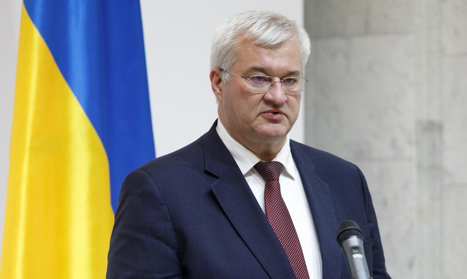 Ukrainians criticize Polish historical policy. "They serve Russia's interests"