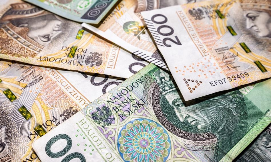 O zloty permanece inabalado pelo corte de juros em setembro pelo Banco Nacional da Polônia. O mercado aguarda Glapiński.