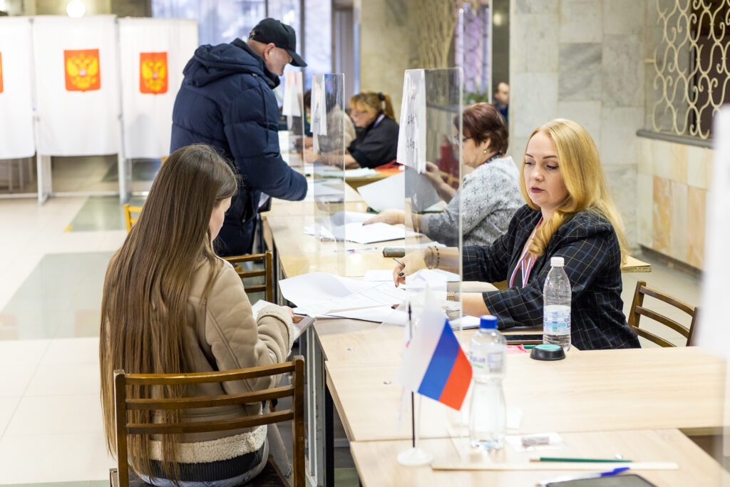 Observadores de Novgorod estão prontos para trabalhar nos dias de eleição