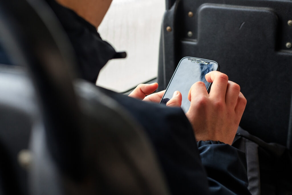 Every second Novgorod resident supports the ban on social networks for teenagers