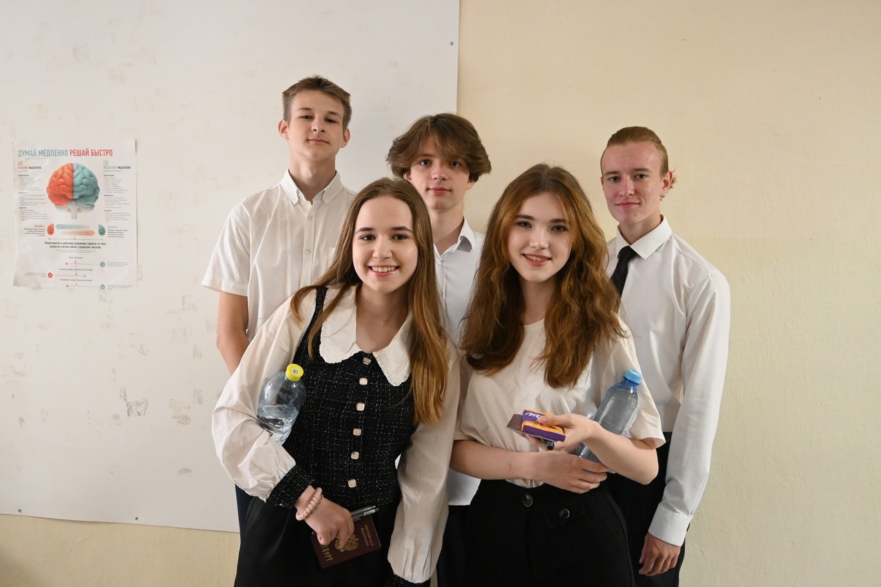 A maioria dos alunos do nono ano de Novgorod escolheu ciência da computação e "sociedade" para o OGE