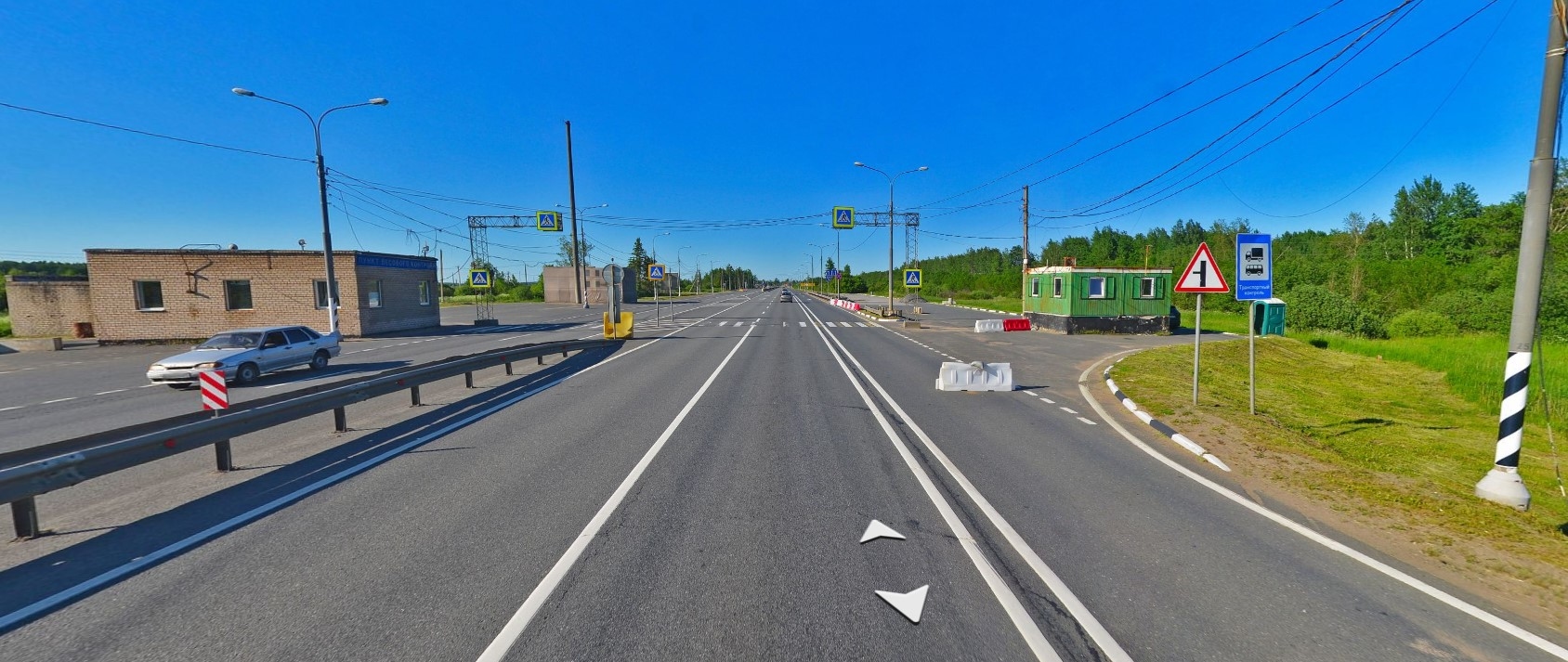 For clothes: foreigner loses cap with prohibited symbols on Novgorod section of M-10