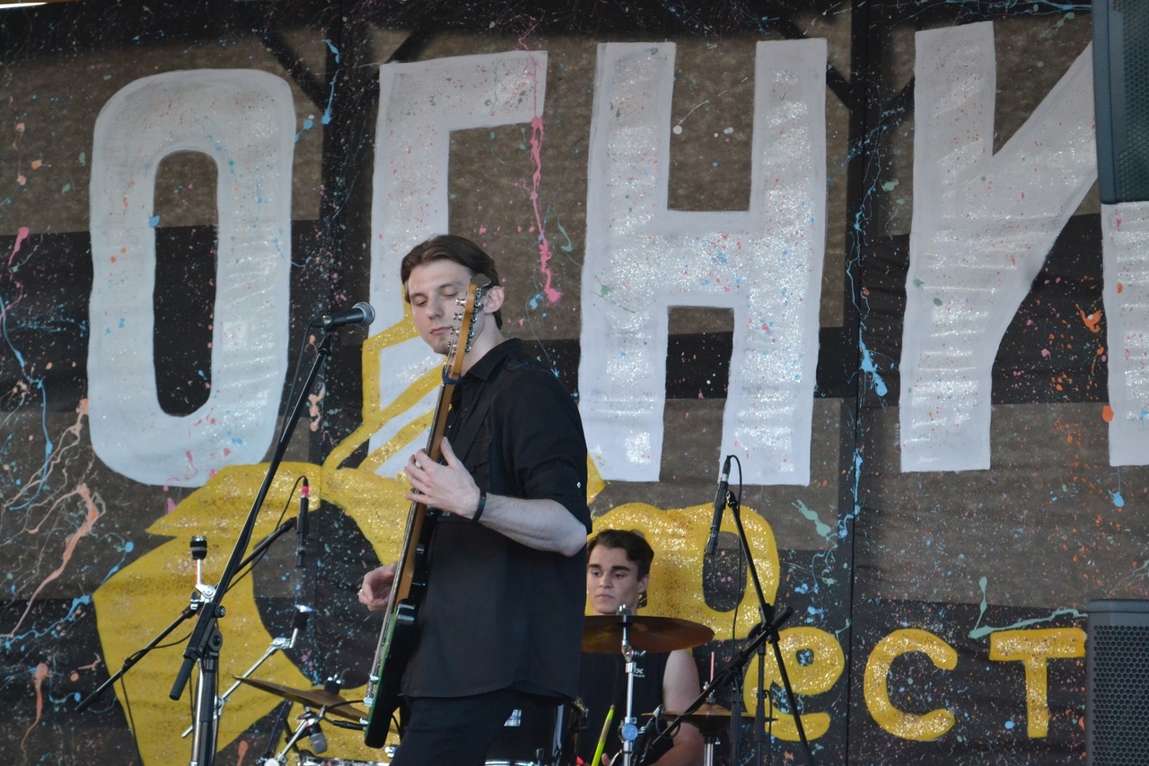 Overdrive: 6 bandas de rock de Novgorod mostrarão suas habilidades no festival Ogni perto do teatro dramático