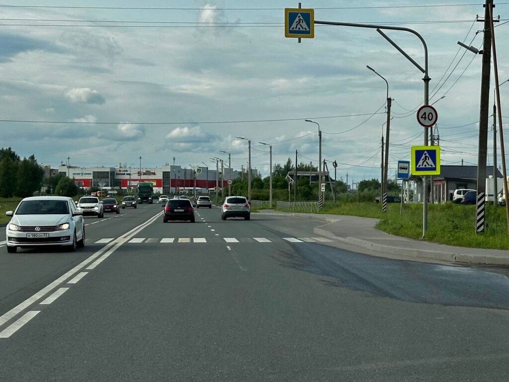 A petición de los trabajadores: en Veliky Novgorod se están ampliando las rutas individuales de los autobuses n.º 19 y 20.