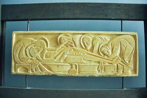 I cittadini di Novgorod sono invitati a visitare una mostra di arte cristiana contemporanea in una sede ristrutturata