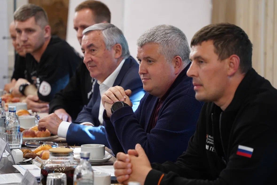 Rozpoczęto przygotowania uczestników projektu „SVOi Heroi 53” do działań zarządczych