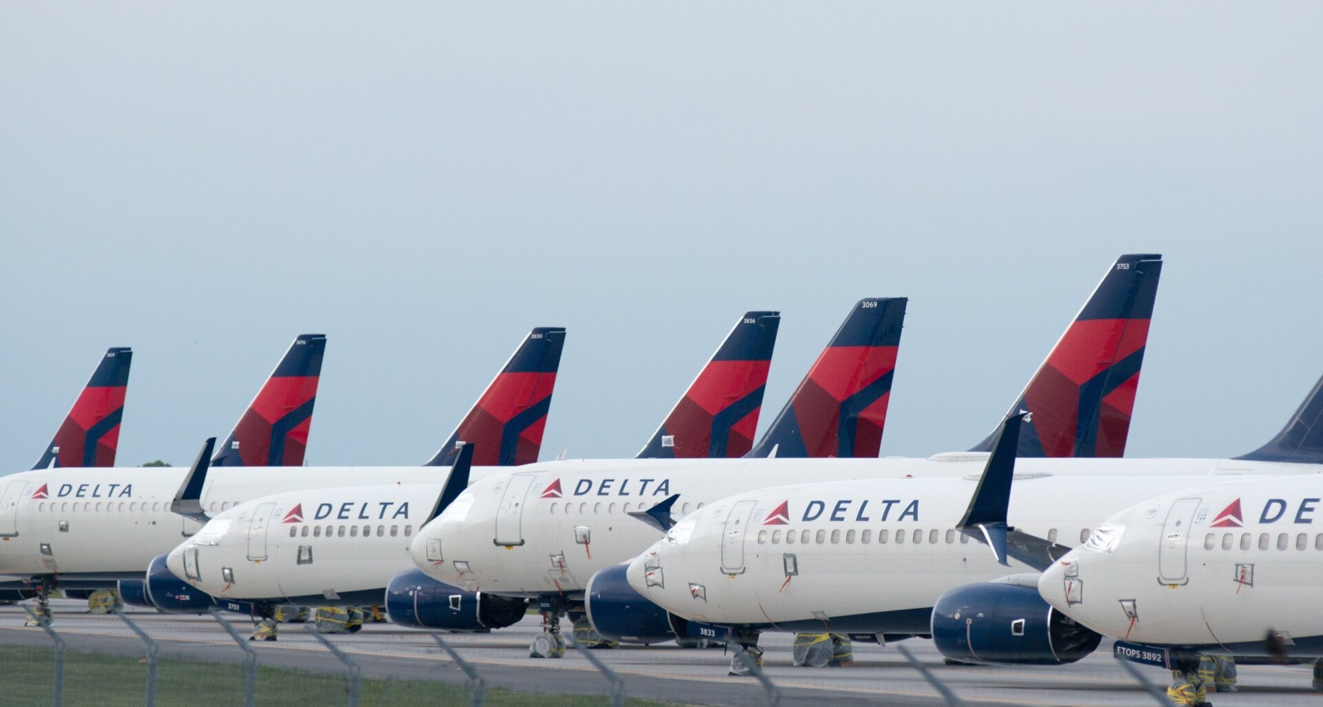 Delta peut poursuivre CrowdStrike pour la panne qui a bloqué des milliers de vols, selon un juge