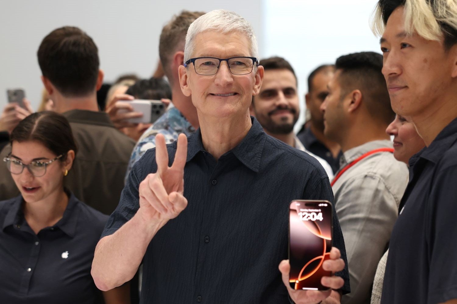 Apple, как сообщается, теряет ключевой интеллект ИИ