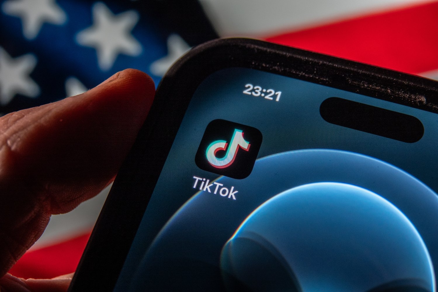 Texas Lawmakers Consider Legislation to Ban Minors From Social Media