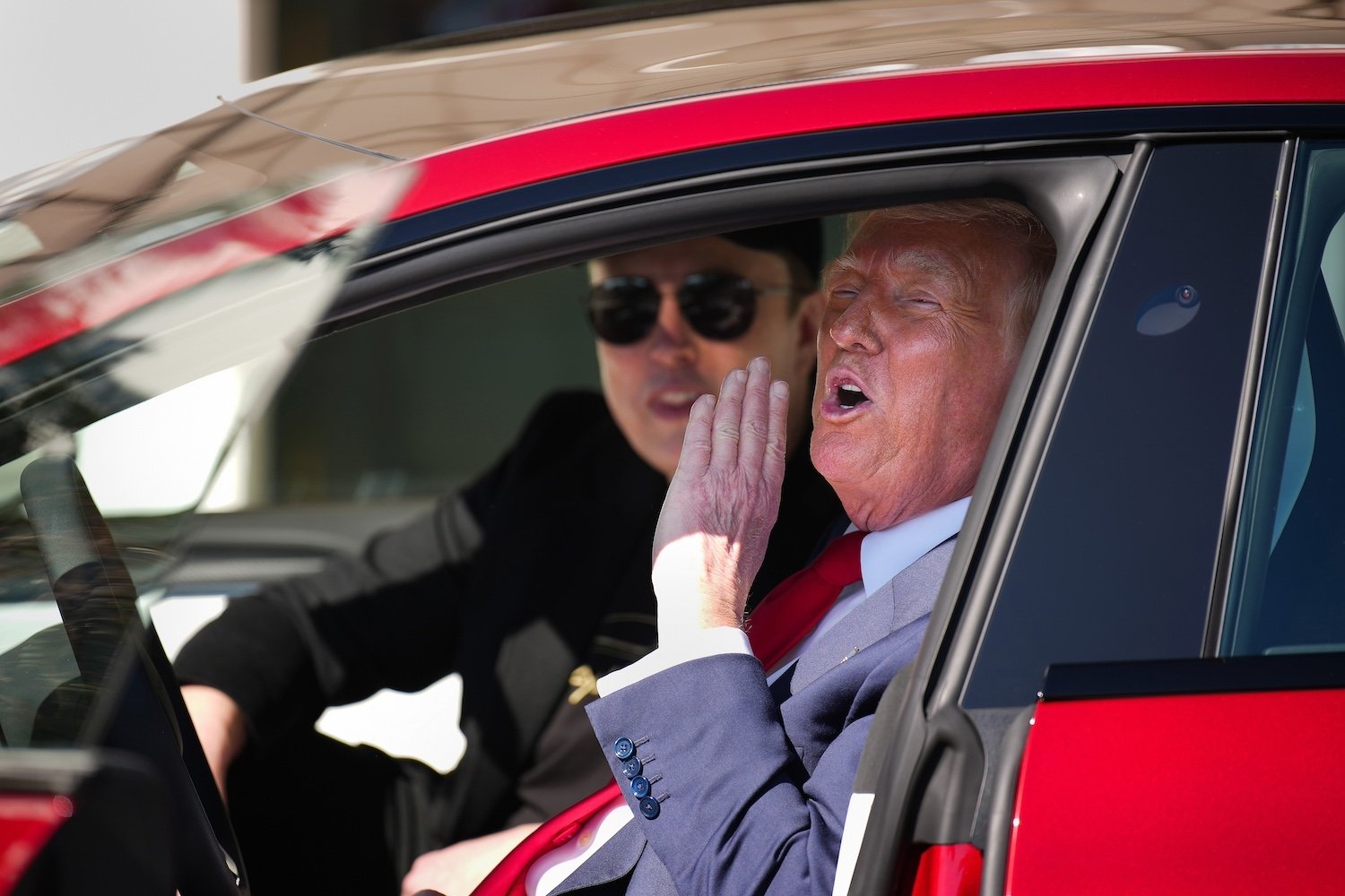 Grok pense que l'histoire de Trump sur un homme d'affaires qui a reçu le « Fat Shot » concerne Elon Musk