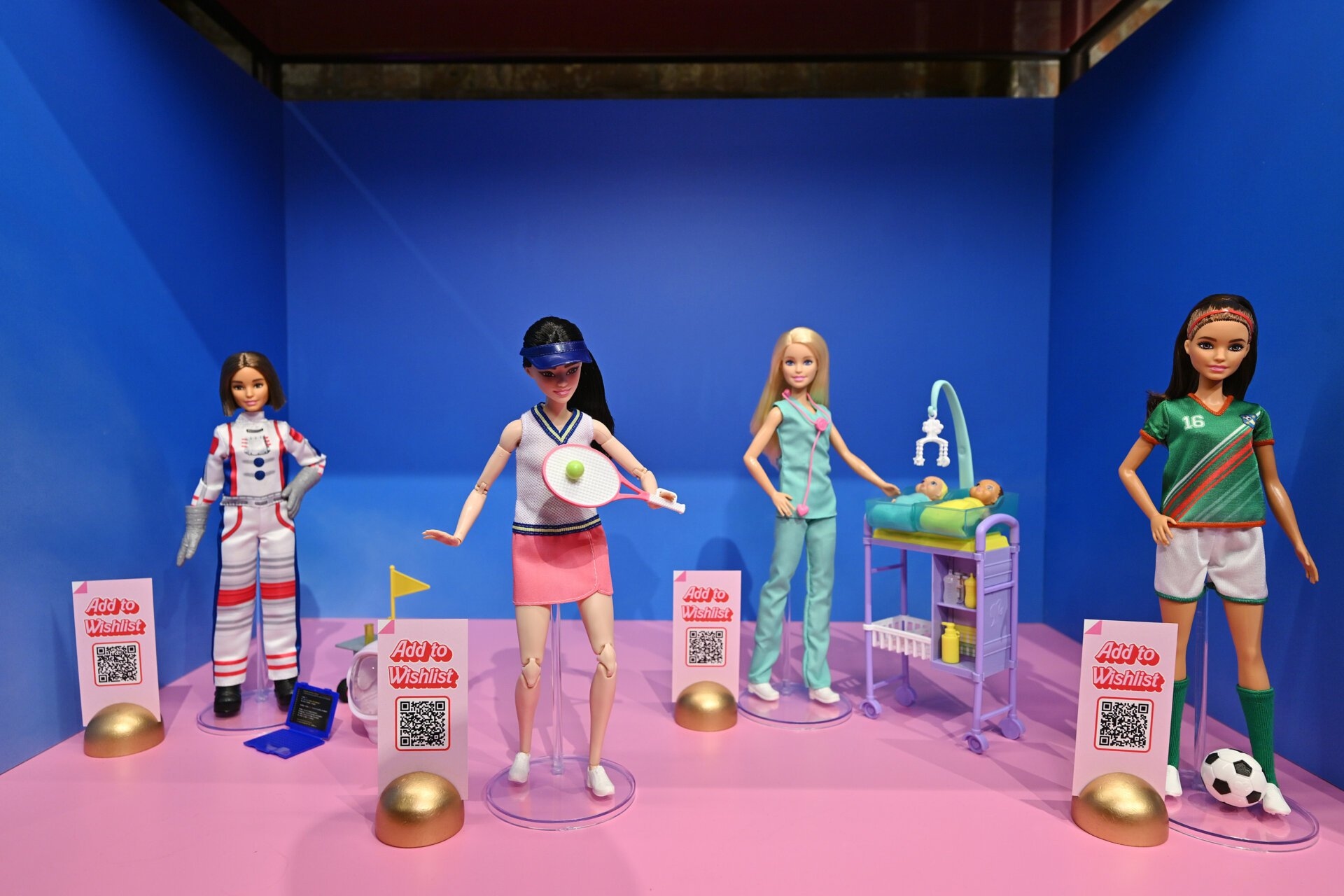 Mattel dice que subirá los precios después de que Trump dijera que los estadounidenses no necesitan tantas muñecas