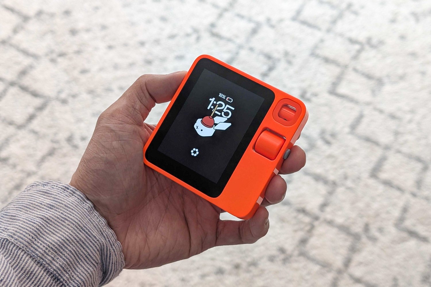 Rabbit kündigt neu gestaltete R1-Benutzeroberfläche an, nachdem Design-Gott Jony Ive KI-Gadgets verworfen hat
