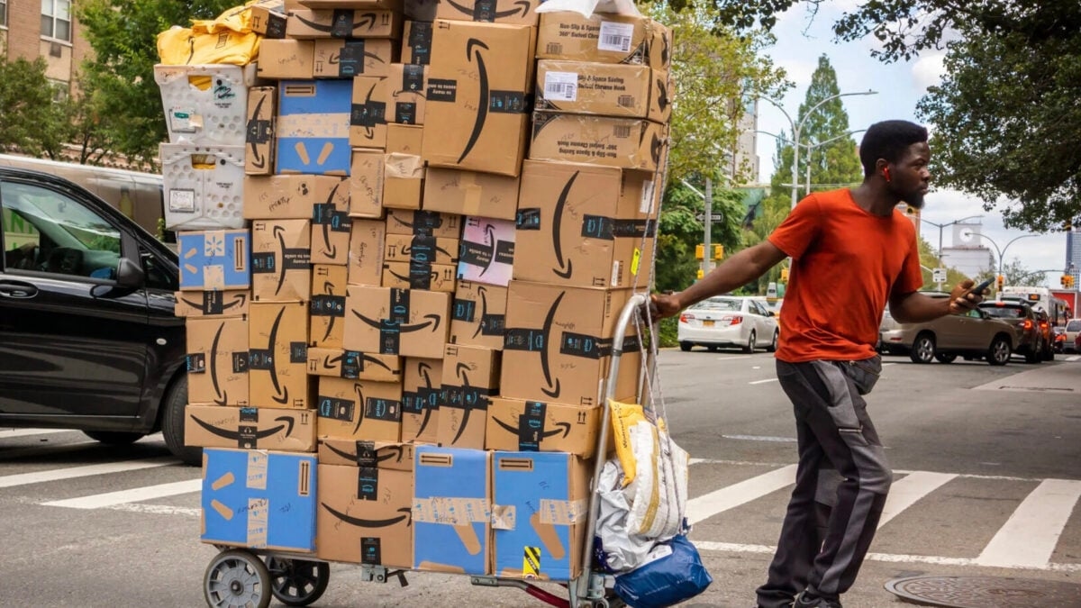 Вместо того, чтобы сделать Prime Day лучше, Amazon делает его длиннее
