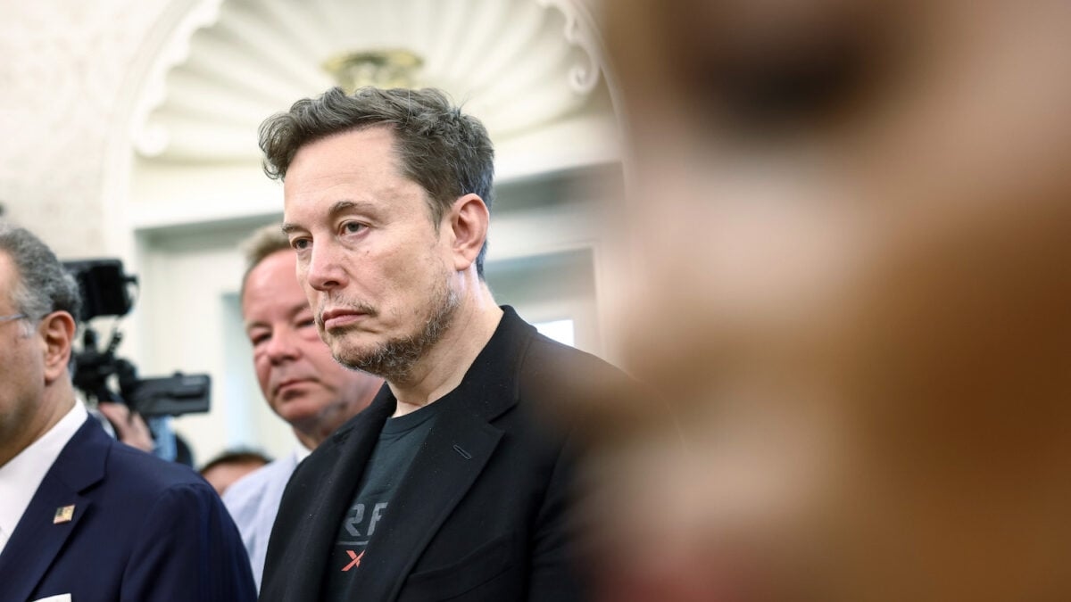 Elon Musks X sagt „Nein“ zu den französischen Behörden, die versuchen, auf seinen Algorithmus zuzugreifen