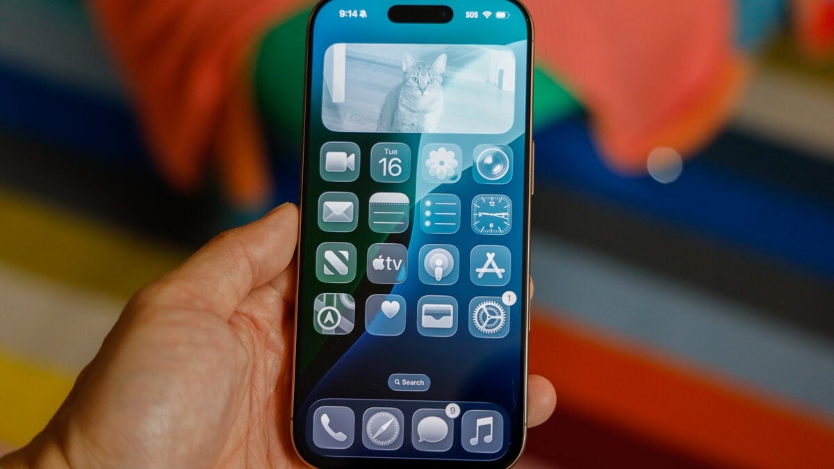 Эта оптическая иллюзия жидкого стекла на iOS 26 сводит меня с ума