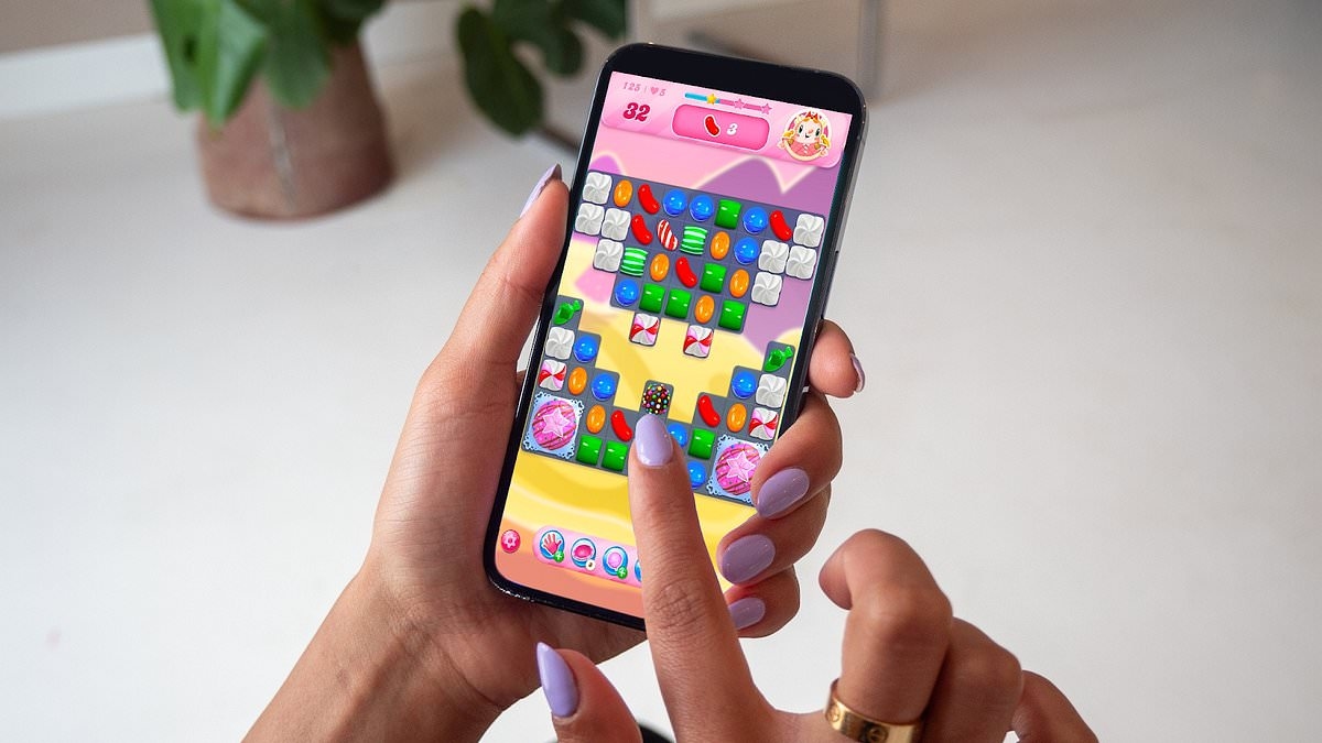 Woman received six figure payout from NHS after she developed an addiction to Candy Crush from taking prescribed medication