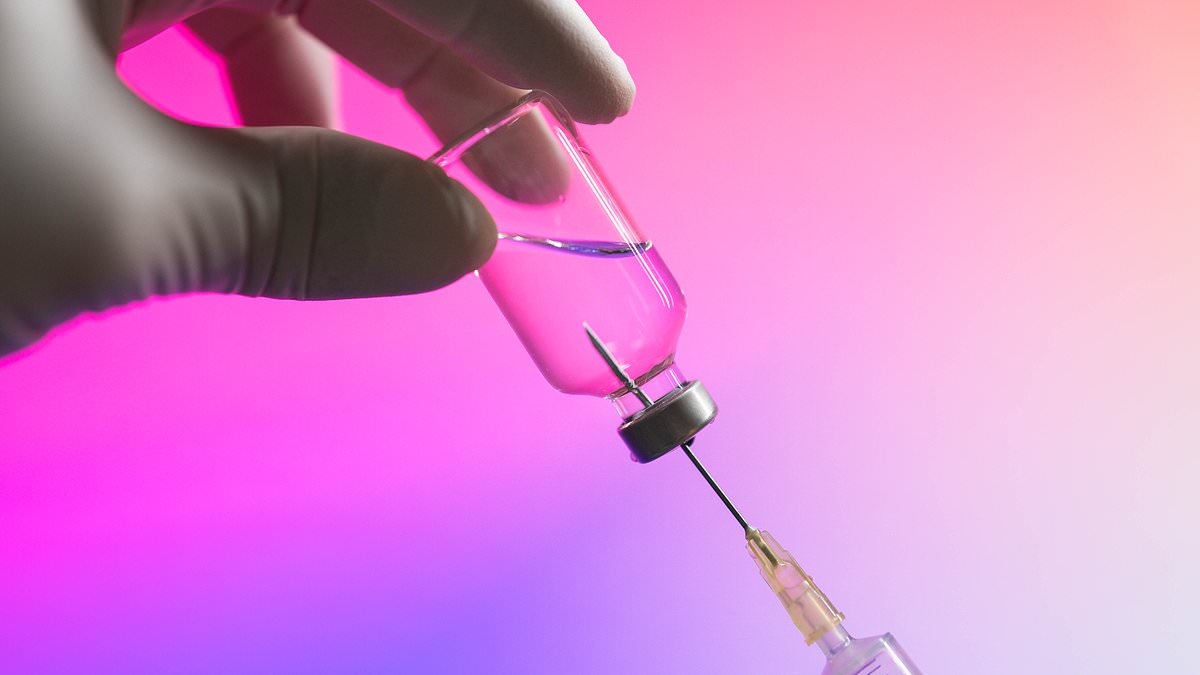 REVELADO: Desde el cáncer hasta la artritis, cómo las compañías farmacéuticas venden tratamientos por 1.000 veces su costo de producción, y el costo devastador para el NHS.