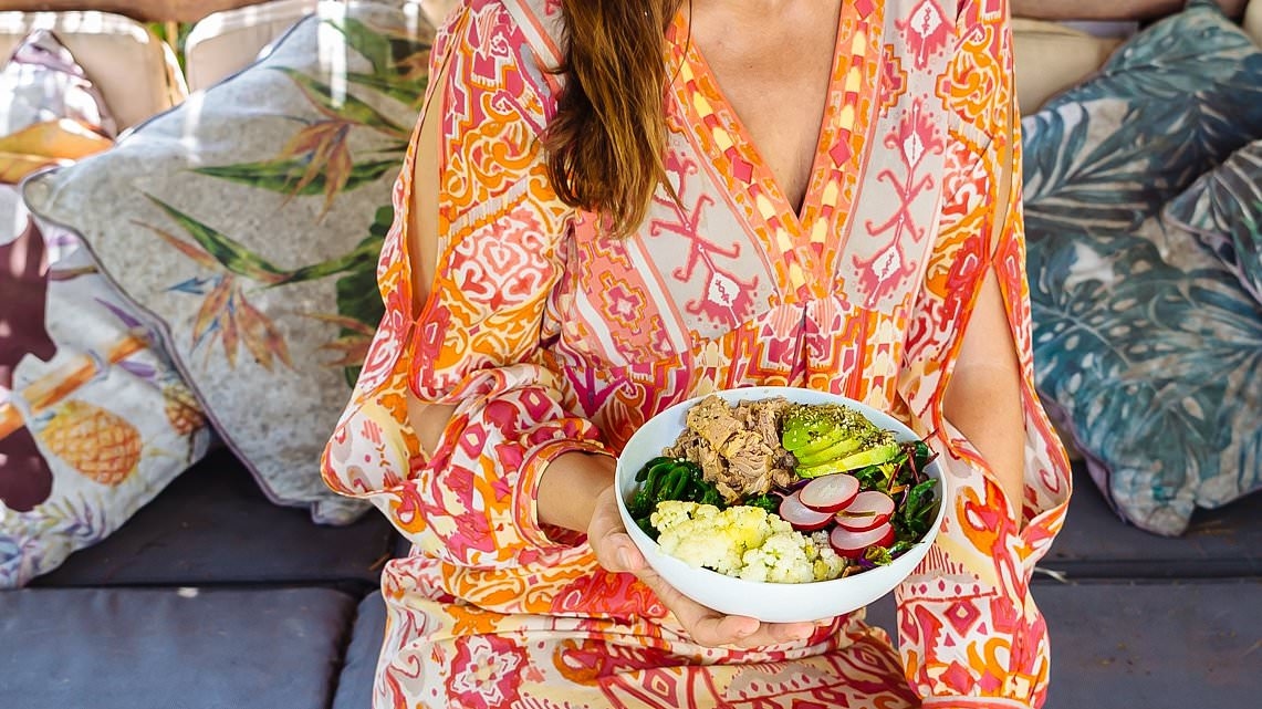I semplici cambiamenti dietetici che trasformano la tua vita dopo i 45 anni: improvvisamente odi tuo marito? Prova questo alimento base della dispensa. Annebbiamento mentale? Potresti avere la carenza di un singolo nutriente. E c'è un modo per smettere...