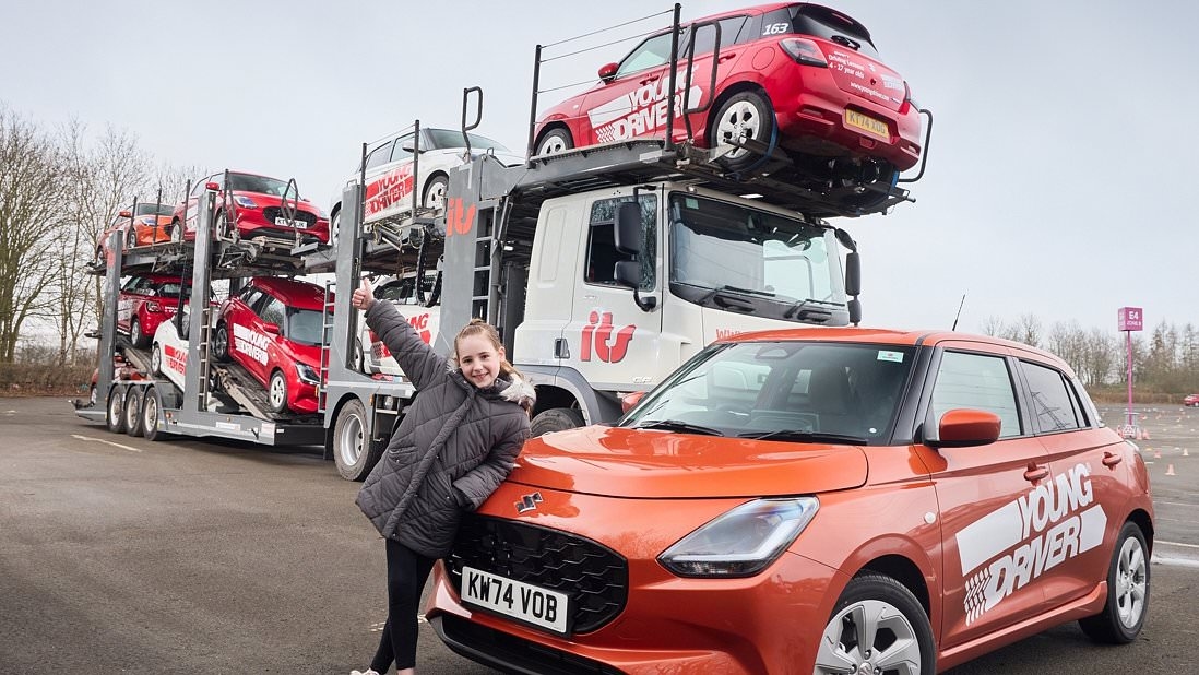 Ödüllü Suzuki Swift hibrit 'genç' sürücüler arasında hit oldu