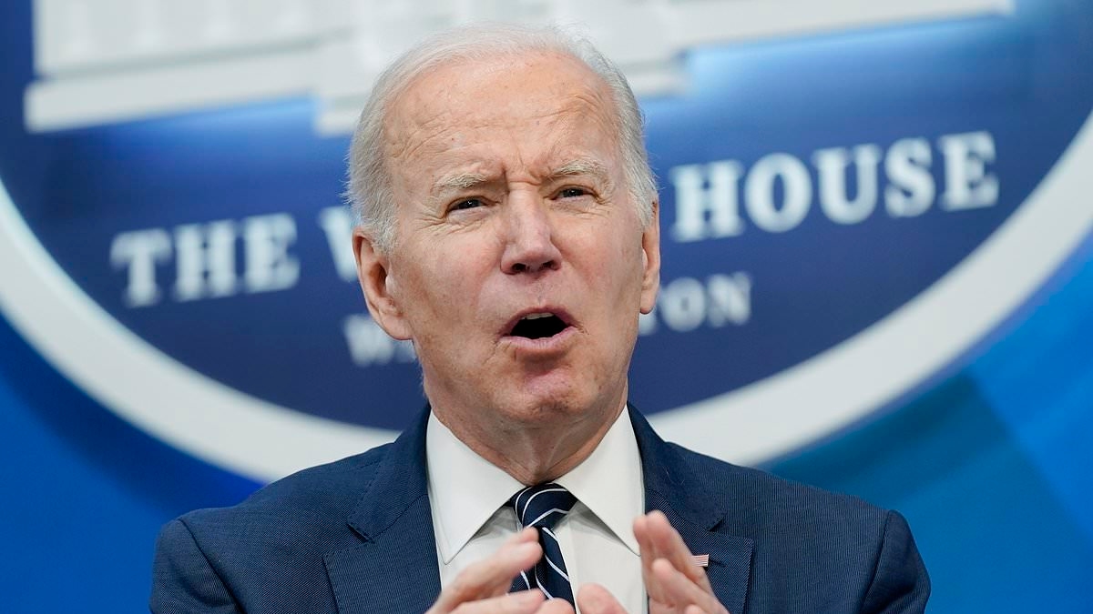 Un importante medico scopre un dettaglio sconcertante mancante nella cartella clinica di Biden alla Casa Bianca... e fa un'affermazione scioccante sulla diagnosi di cancro.