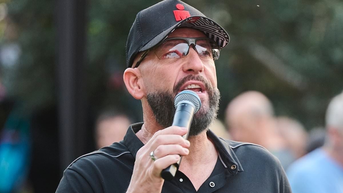 Fãs de esportes em todo o mundo lamentam a morte repentina do herói cult do triatlo australiano Jay Luke logo após postar sua última mensagem emocionante no Instagram