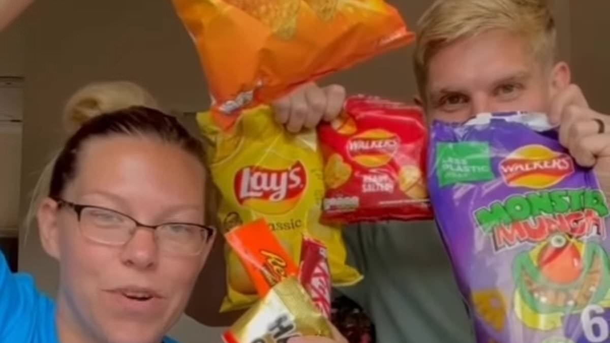 Los estadounidenses que viven en el Reino Unido prueban el Bournville de Cadbury por primera vez, y los británicos se apresuran a señalar su gran error.