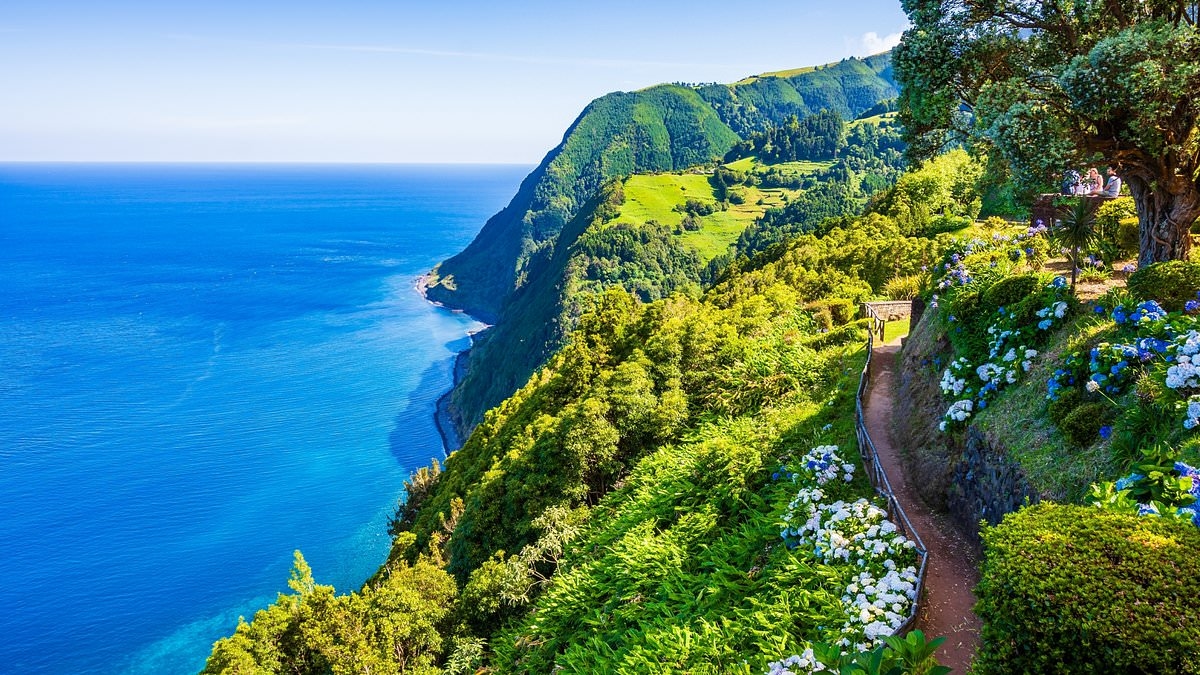 Die wunderschönen Inseln, die als „Hawaii Europas“ bezeichnet werden – aber VIEL günstiger