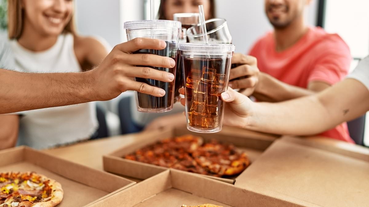 Refrigerante diet surpreendentemente ligado a uma doença devastadora que mata 100.000 americanos a cada ano