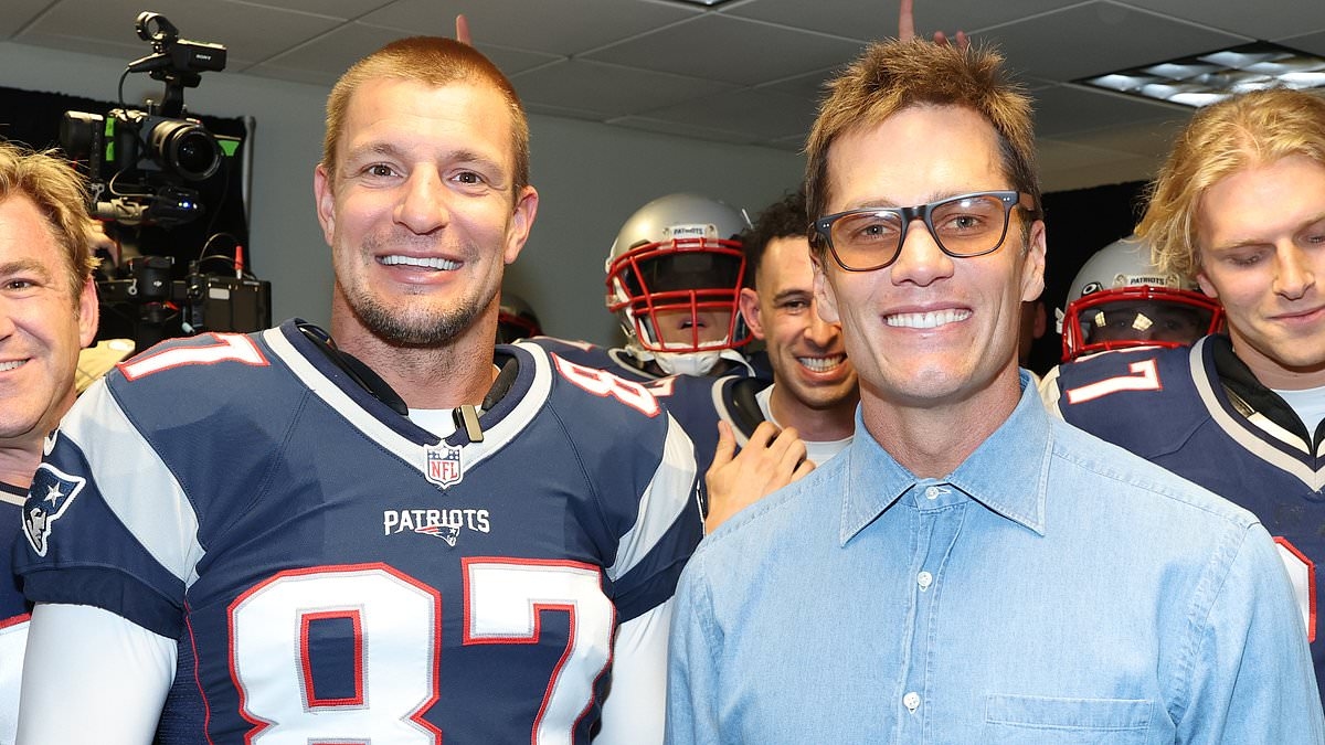 A pegadinha do Troféu Lombardi de Tom Brady e Rob Gronkowski termina em desastre