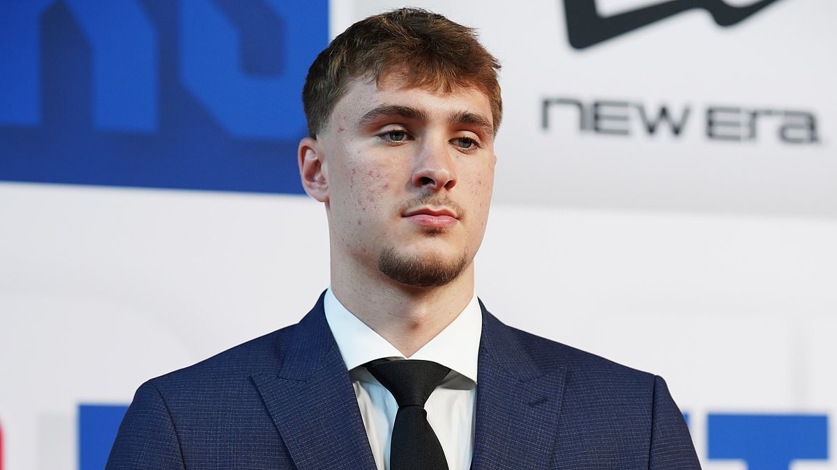 Dallas Mavericks, beyaz Amerikalı oyuncunun 1977'den bu yana ilk kez NBA Draft'ında 1 numaraya seçilmesiyle tarihe geçti