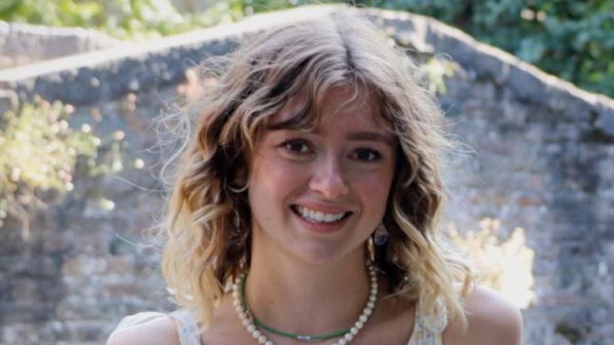 This is the terrifying truth about alternative cancer therapies - and what happened when I encountered the 'coaches' peddling the treatments that can cost young women like Paloma their lives: LIZ O'RIORDAN