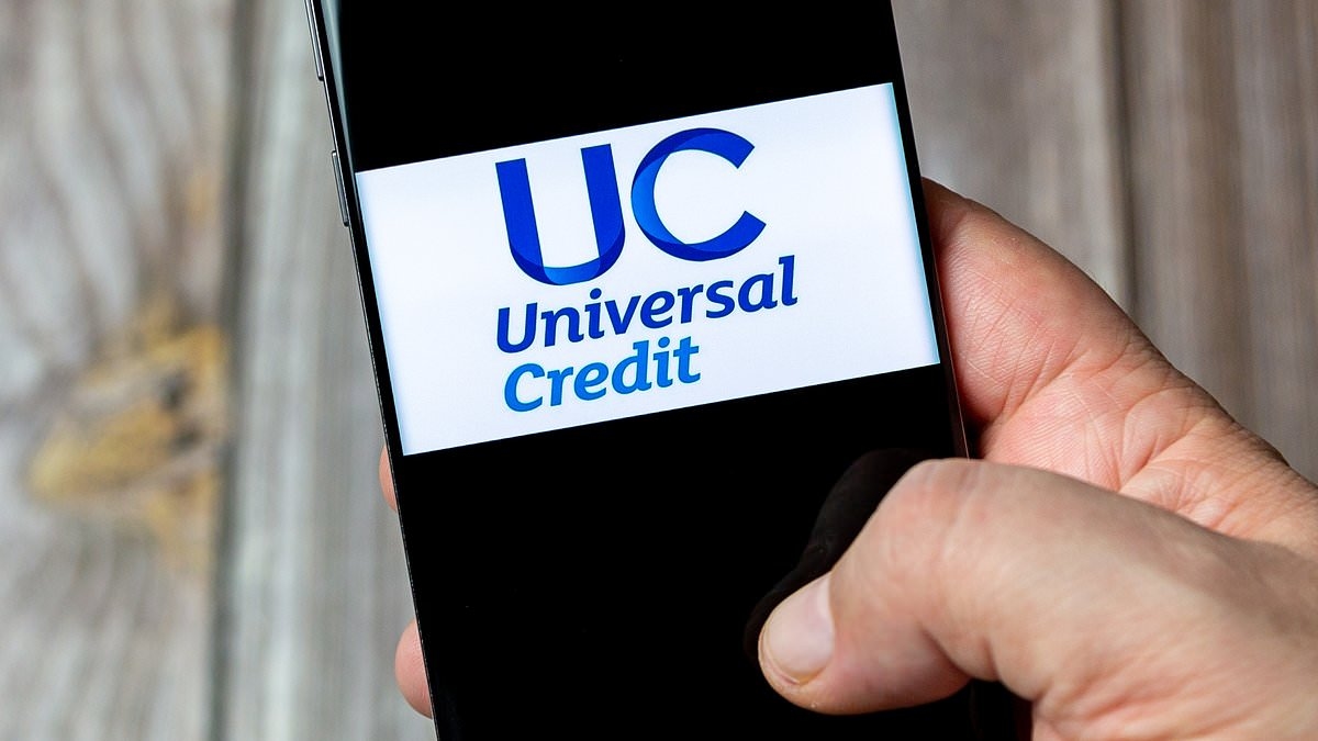 Como as contribuições previdenciárias afetam o Crédito Universal que recebo? STEVE WEBB responde