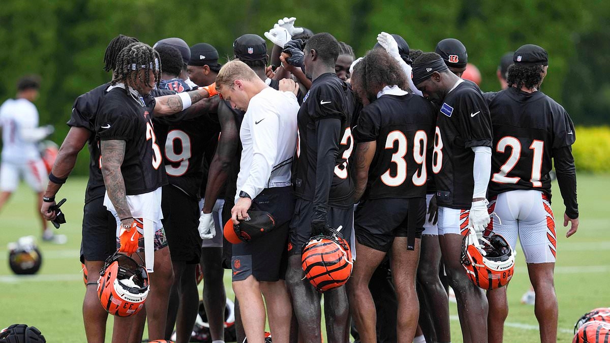 Gwiazda Bengals, Trey Hendrickson, „zakończy w środę strajk i zgłosi się na obóz treningowy bez nowego kontraktu”