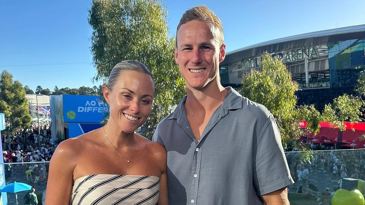 Der emotionale Auftritt des Fußballstars Daly Cherry-Evans mit seiner Frau nach dem Spiel löst eine Bombentheorie über seine Zukunft im Fußball aus
