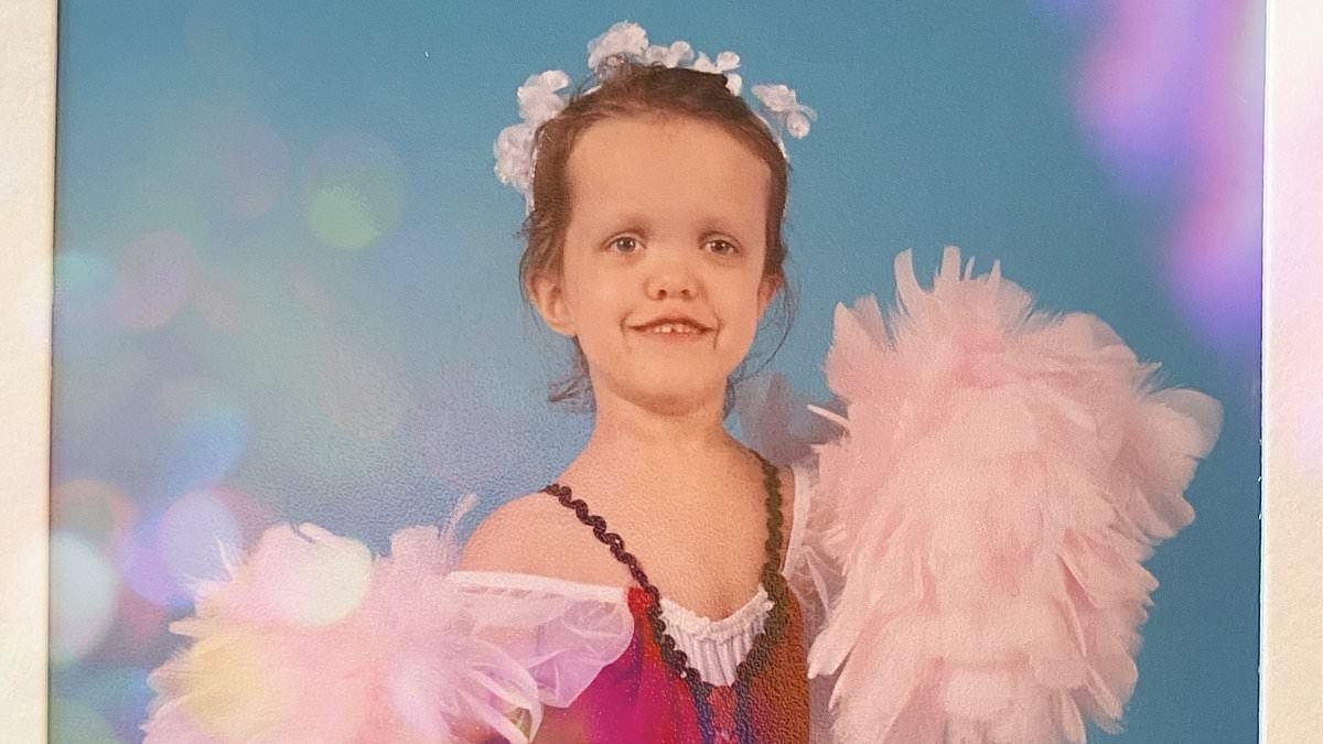 Une adolescente qui a subi une opération controversée pour grandir de 33 cm révèle à quoi elle ressemble maintenant