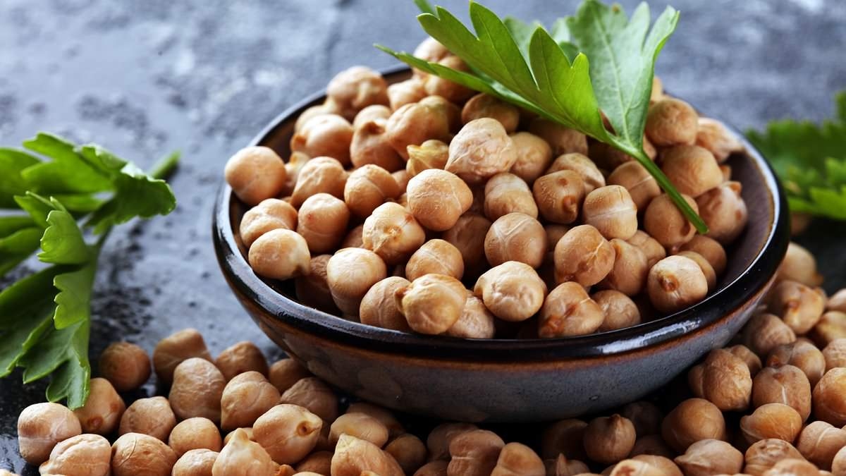 La proteina di piselli alla moda, amata da celebrità e influencer, è ritenuta responsabile dell'aumento delle allergie "mortali"