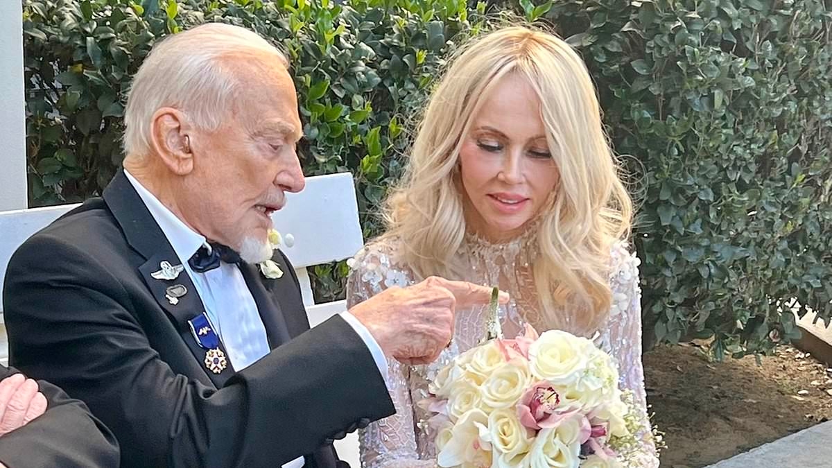Buzz Aldrin, de 95 años, pierde a su esposa, de 66, dos años después de su boda.