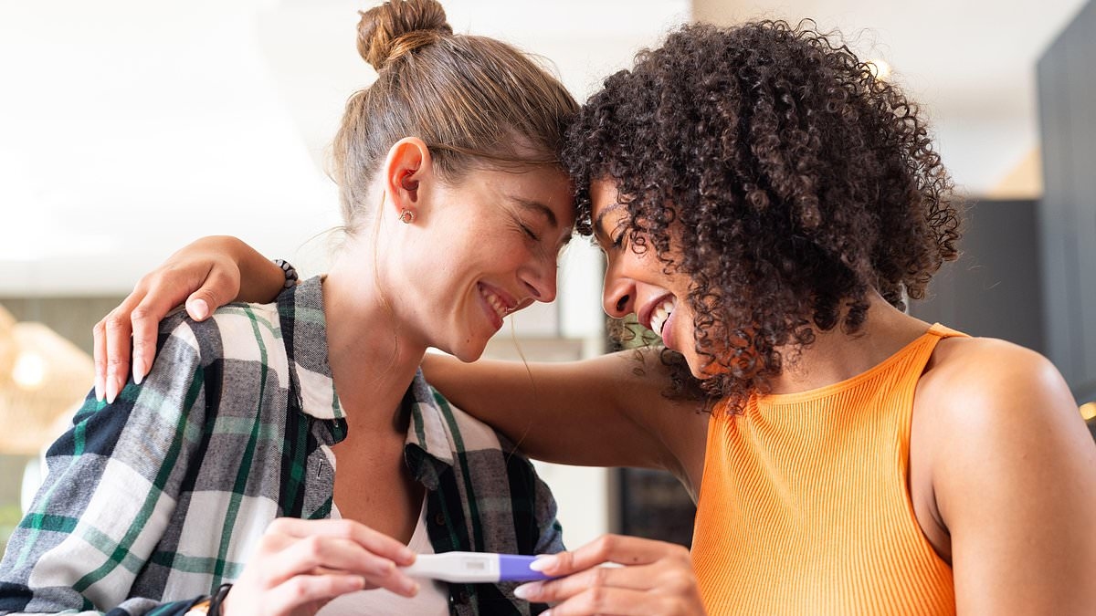 Wissenschaftler erzeugen Embryonen für unfruchtbare Paare ausschließlich aus Hautzellen... während die Fruchtbarkeit in den USA rapide sinkt.