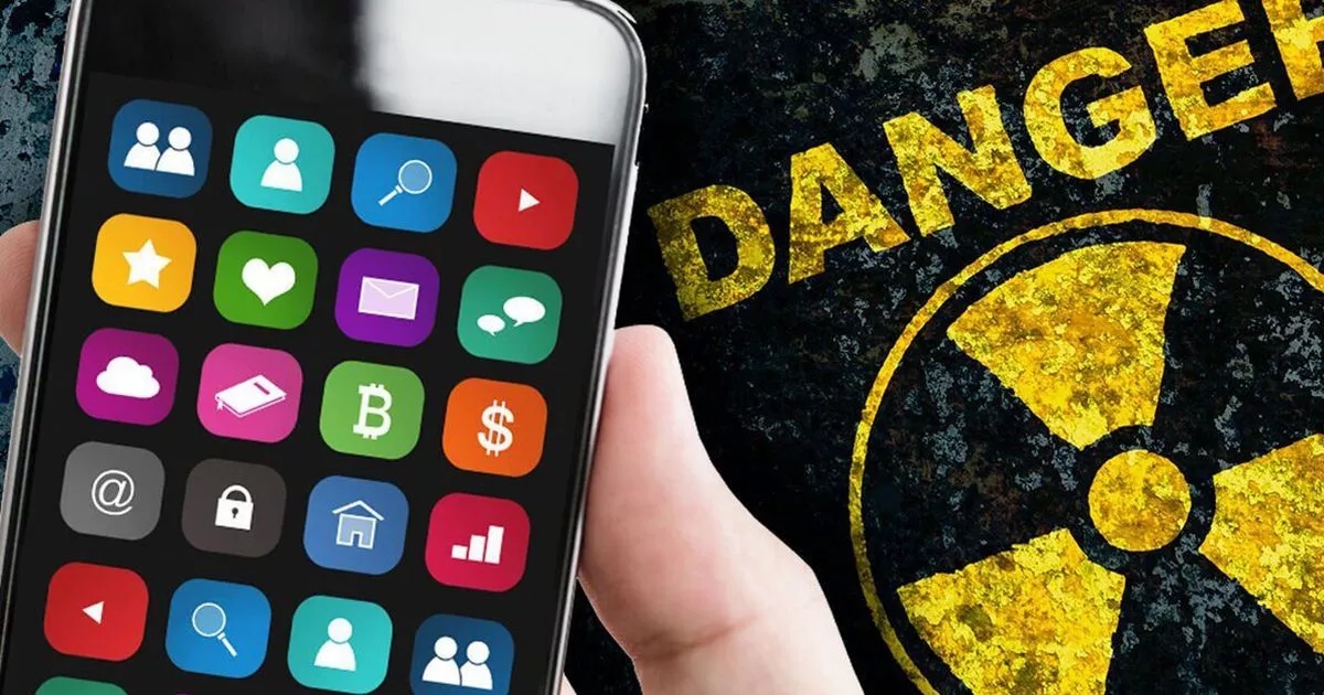 Les utilisateurs d'Android et d'iPhone au Royaume-Uni sont en alerte rouge : vous devez « arrêter » d'utiliser ces applications populaires