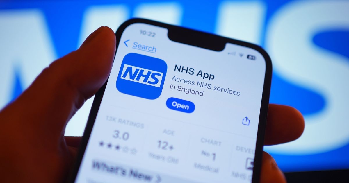 Duża aktualizacja aplikacji NHS umożliwi pacjentom zapisywanie się na badania nad najnowocześniejszymi metodami leczenia